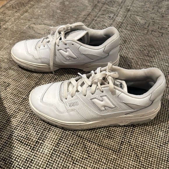 Women’s 9 new balance 550s - Picture 2 of 5